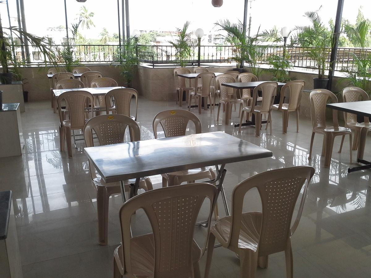 Galaxy Vaibhav Hotel Vasai Exterior foto